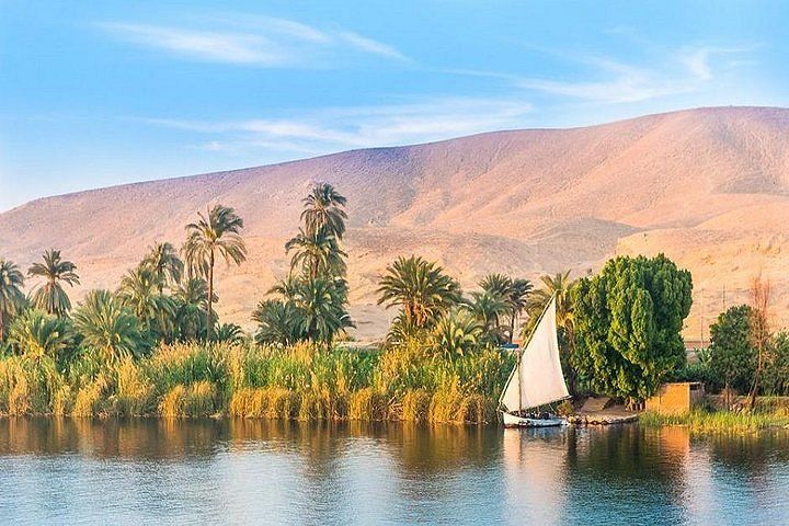 Banana Island Luxor