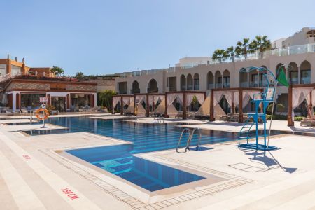 Sunrise Arabian Resort