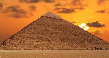 Egypt Eclipse 2027, Pyramids
